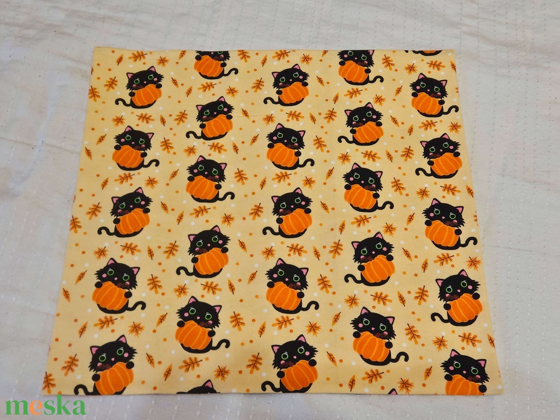 Halloween párnahuzat - Fekete macska tökkel - otthon & életmód - dekoráció - halloween - halloweeni dekoráció - Meska.hu Halloween párnahuzat - Fekete macska tökkel - otthon & életmód - dekoráció - halloween - halloweeni dekoráció - Meska.hu