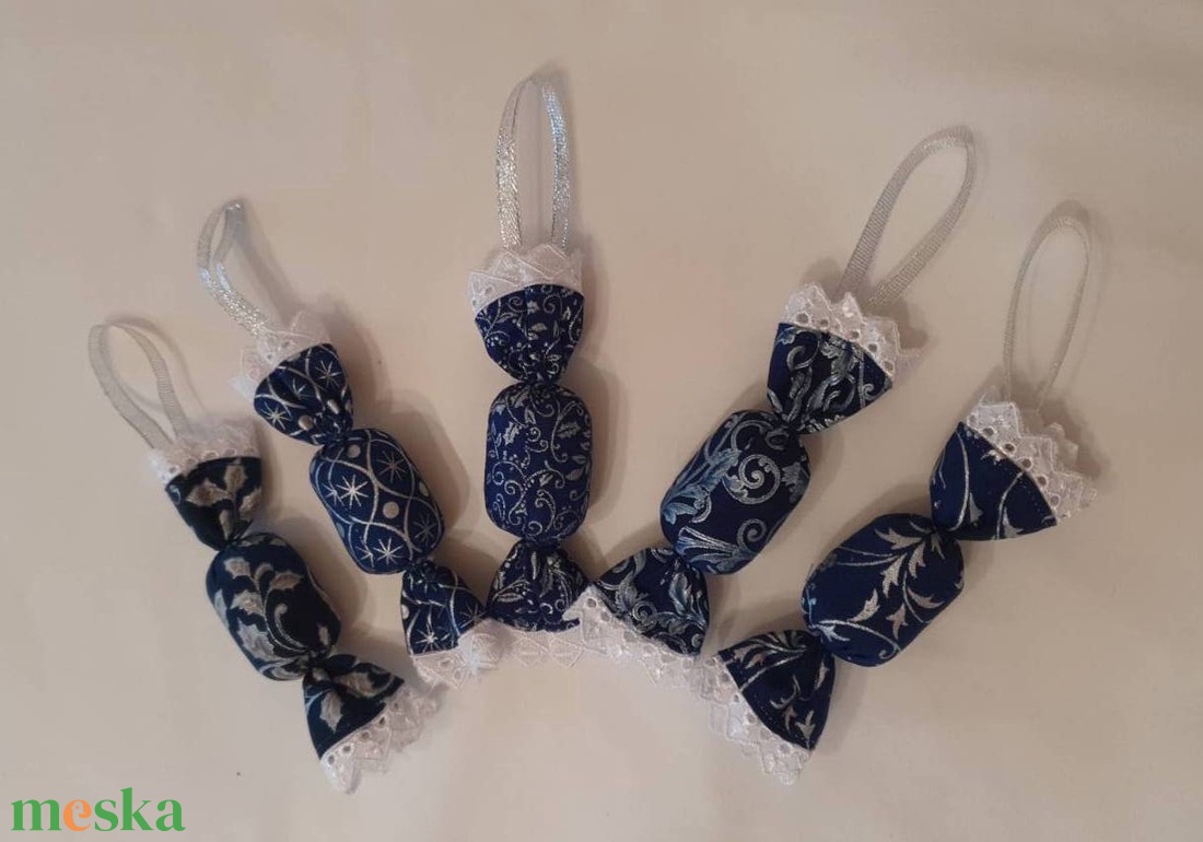 Szaloncukor szett - kék-ezüst - karácsony - karácsonyi lakásdekoráció - karácsonyfadíszek - Meska.hu Szaloncukor szett - kék-ezüst - karácsony - karácsonyi lakásdekoráció - karácsonyfadíszek - Meska.hu