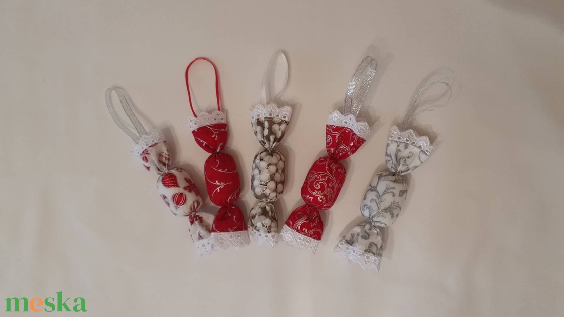 Szaloncukor szett - scarlet - ezüst - karácsony - karácsonyi lakásdekoráció - karácsonyfadíszek - Meska.hu Szaloncukor szett - scarlet - ezüst - karácsony - karácsonyi lakásdekoráció - karácsonyfadíszek - Meska.hu