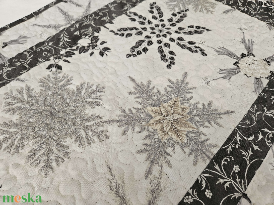 Karácsonyi futó - karácsony - karácsonyi lakásdekoráció - ünnepi asztaldekoráció - Meska.hu