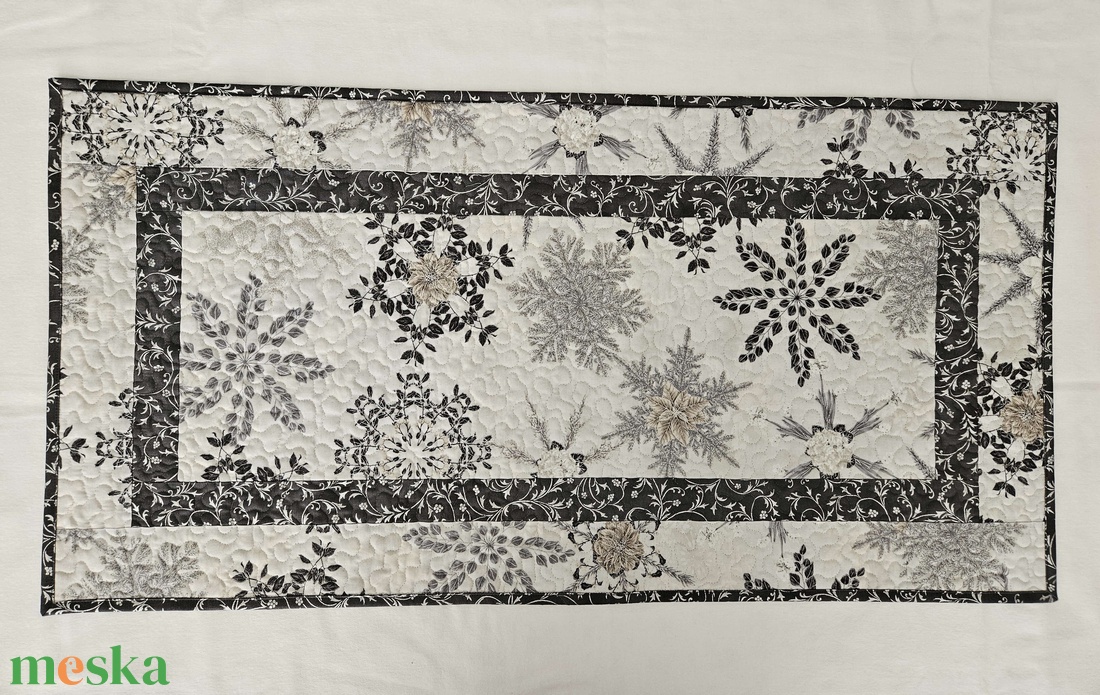 Karácsonyi futó - karácsony - karácsonyi lakásdekoráció - ünnepi asztaldekoráció - Meska.hu