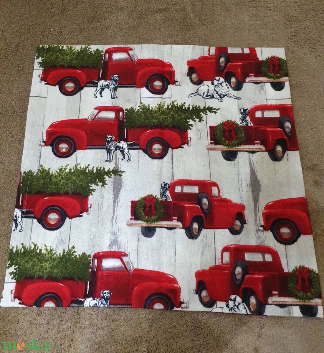 Karácsonyi red truck mintás párnahuzat - otthon & életmód - lakástextil - párna & párnahuzat - Meska.hu