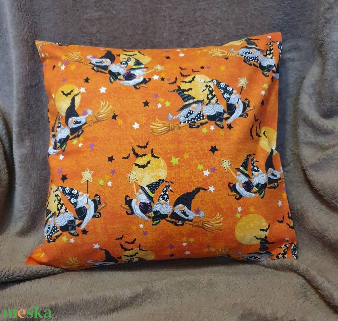 halloween párnahuzat - gnome - otthon & életmód - lakástextil - párna & párnahuzat - Meska.hu