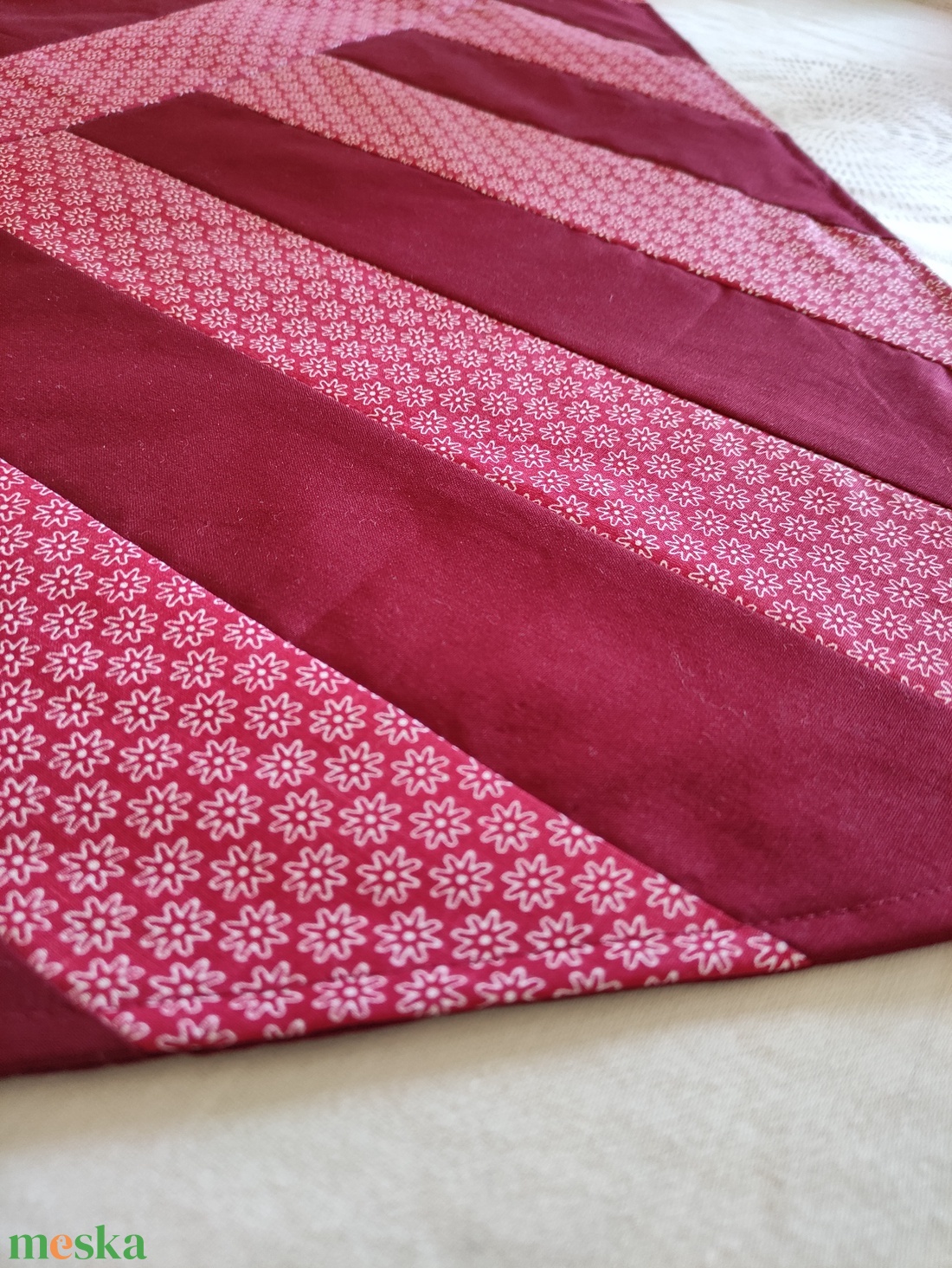 Patchwork asztalközép - otthon & életmód - dekoráció - asztal és polc dekoráció - asztaldísz - Meska.hu Patchwork asztalközép - otthon & életmód - dekoráció - asztal és polc dekoráció - asztaldísz - Meska.hu