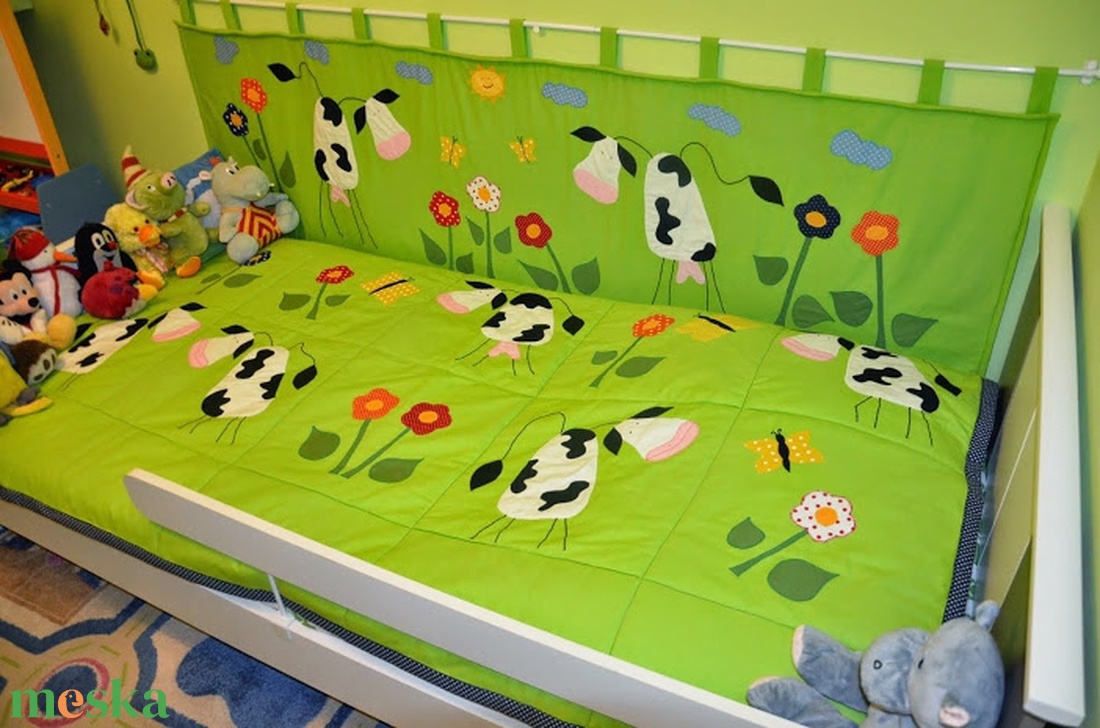 A bikaborjak...Rendelhető bocis ágytakaró és falvédő - baba - mama - babaszoba-dekoráció - falvédő gyerekszobába - Meska.hu