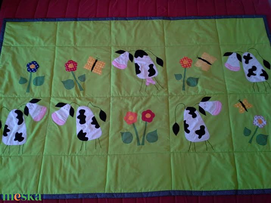 A bikaborjak...Rendelhető bocis ágytakaró és falvédő - baba - mama - babaszoba-dekoráció - falvédő gyerekszobába - Meska.hu