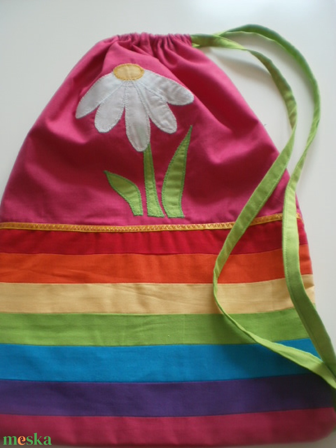 Szivárvány ovizsák és tornazsák margaréta jellel - játék & sport - ovis felszerelés - ovis szett - Meska.hu