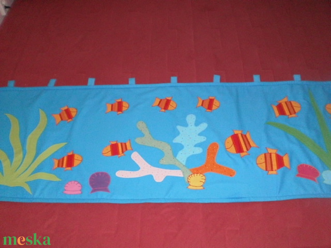 RENDELHETŐ Halacskás falvédő - baba - mama - babaszoba dekoráció - falvédő gyerekszobába - Meska.hu