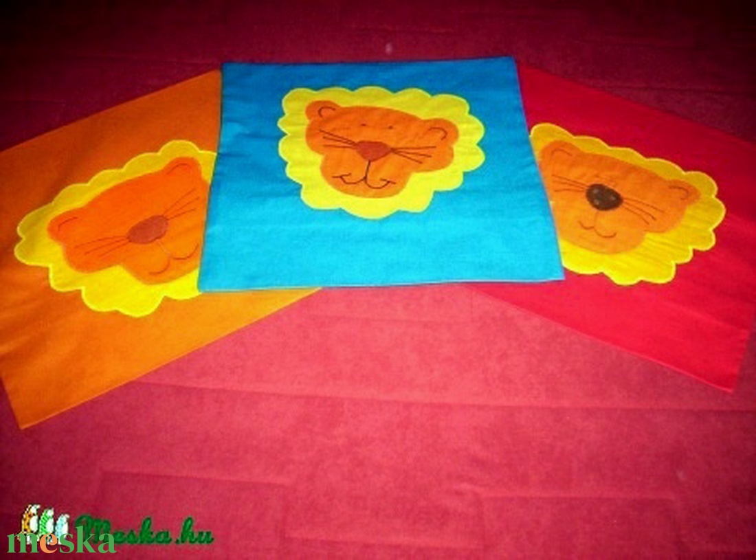 Oroszlános párna - baba - mama - babaszoba dekoráció - gyerek díszpárna - Meska.hu