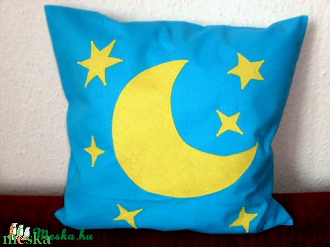 Holdfény  - baba - mama - babaszoba dekoráció - gyerek díszpárna - Meska.hu
