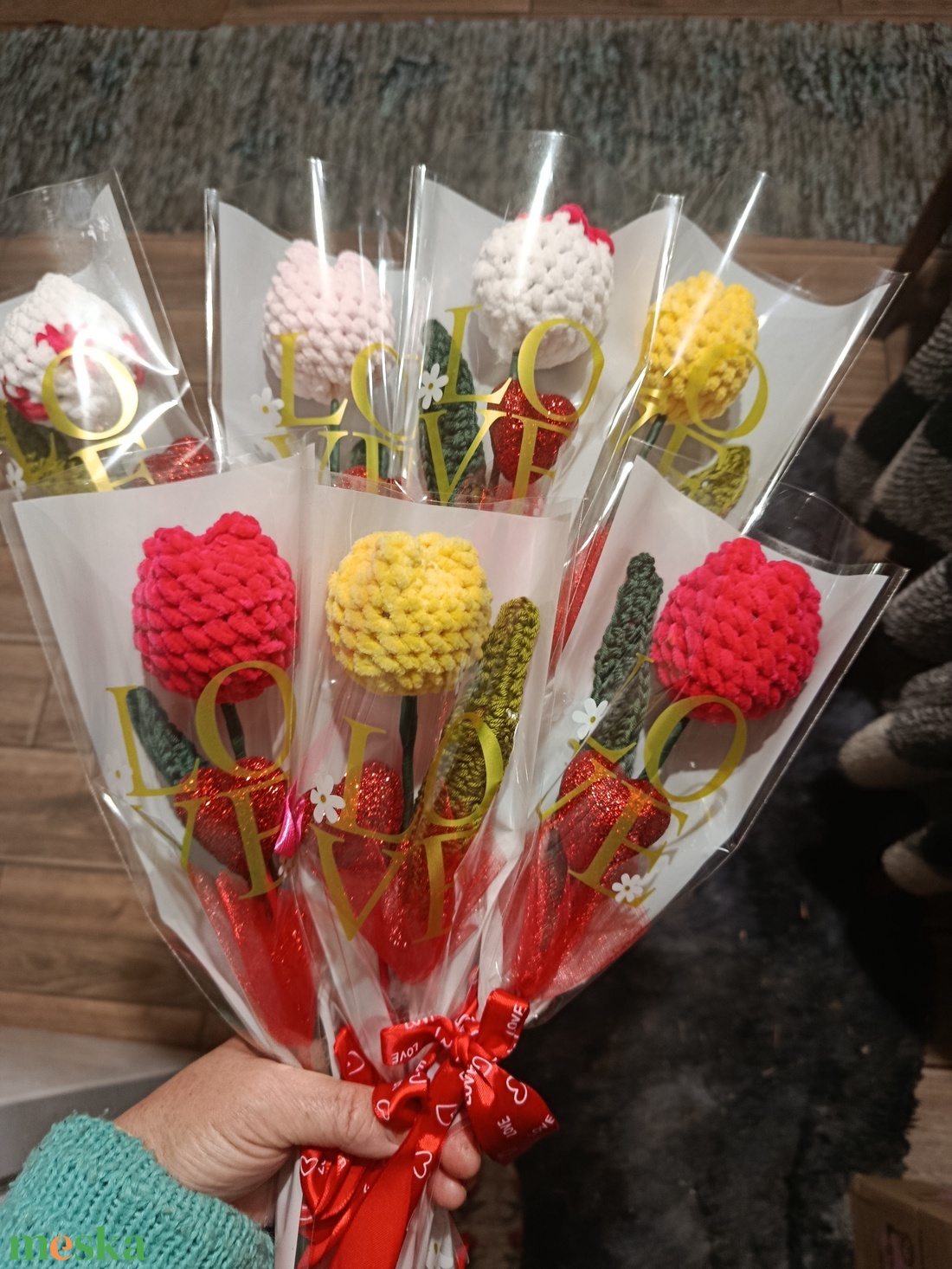 Horgolt Tulipán Nőnapra - kellékek & szerszámok - dekorációs kellékek - virágfej - Meska.hu