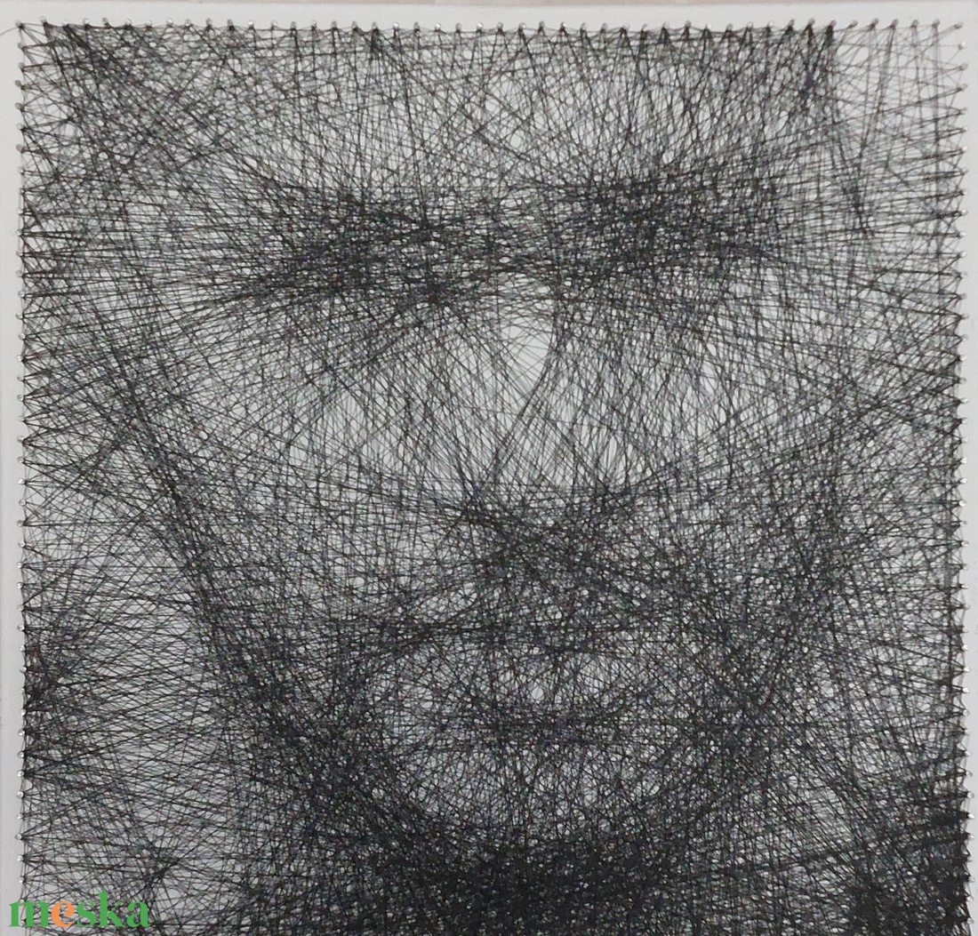 Portré fonalgrafika, StringArt látványterv egyedi mérethez - karácsony előtt, személyes átadással még lehetséges - művészet - portré & karikatúra - portré - Meska.hu
