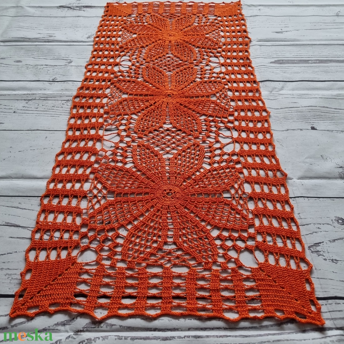Horgolt narancssárga asztali futó terítő - otthon & életmód - dekoráció - asztal és polc dekoráció - horgolt & csipketerítő - Meska.hu