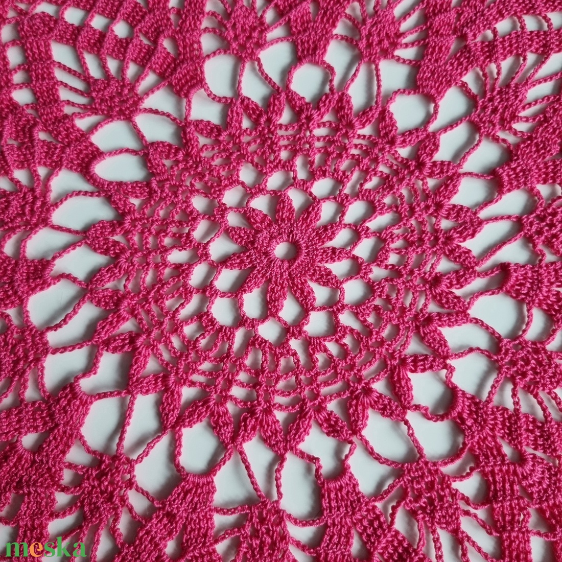 Horgolt magenta terítő - otthon & életmód - dekoráció - asztal és polc dekoráció - horgolt & csipketerítő - Meska.hu Horgolt magenta terítő - otthon & életmód - dekoráció - asztal és polc dekoráció - horgolt & csipketerítő - Meska.hu
