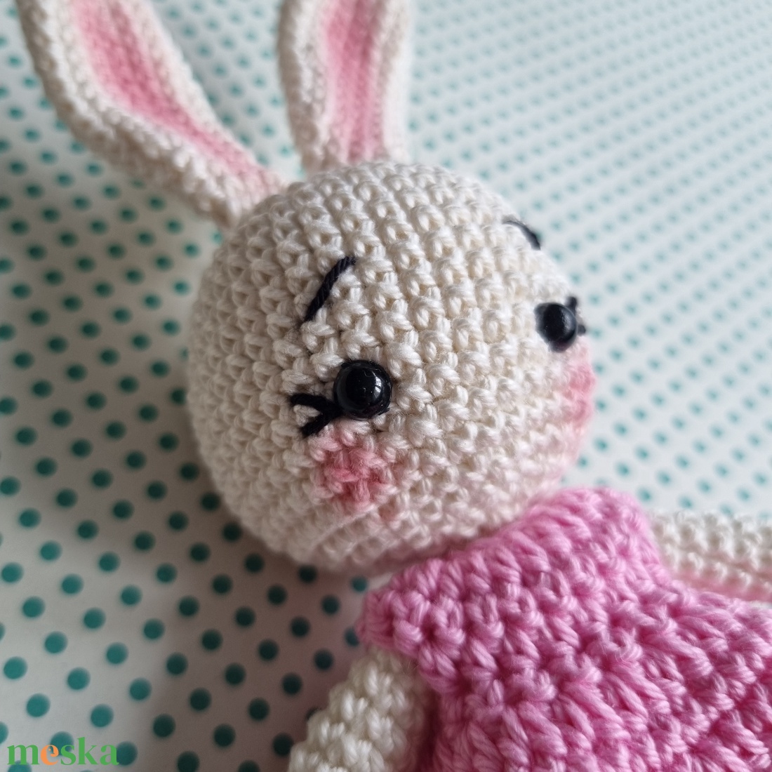 Horgolt nyuszi amigurumi rózsaszín ruhában - játék & sport - plüssállat & játékfigura - nyuszi - Meska.hu