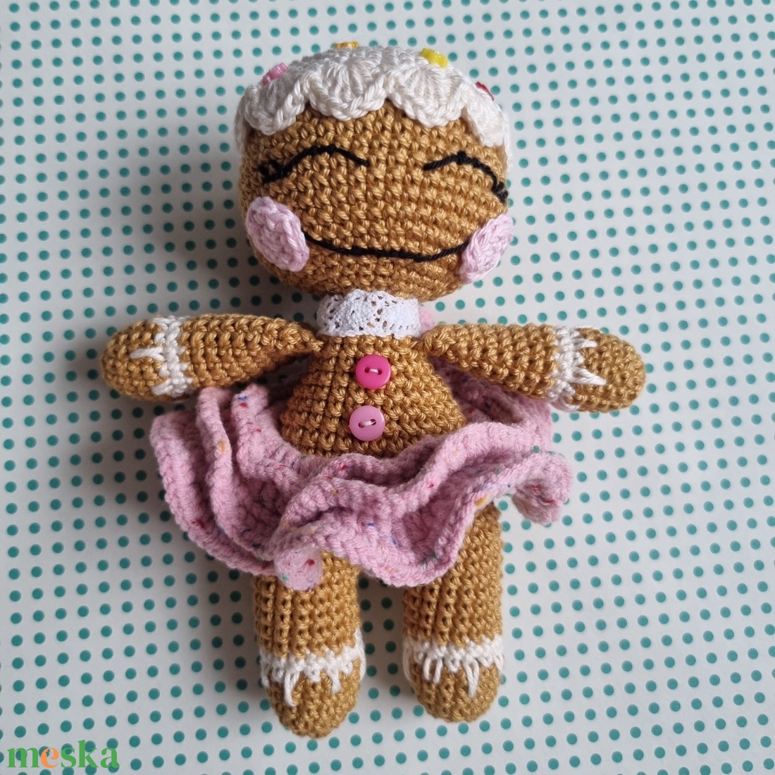 Horgolt Mézi amigurumi - karácsony - karácsonyi lakásdekoráció - karácsonyi manók, figurák - Meska.hu Horgolt Mézi amigurumi - karácsony - karácsonyi lakásdekoráció - karácsonyi manók, figurák - Meska.hu