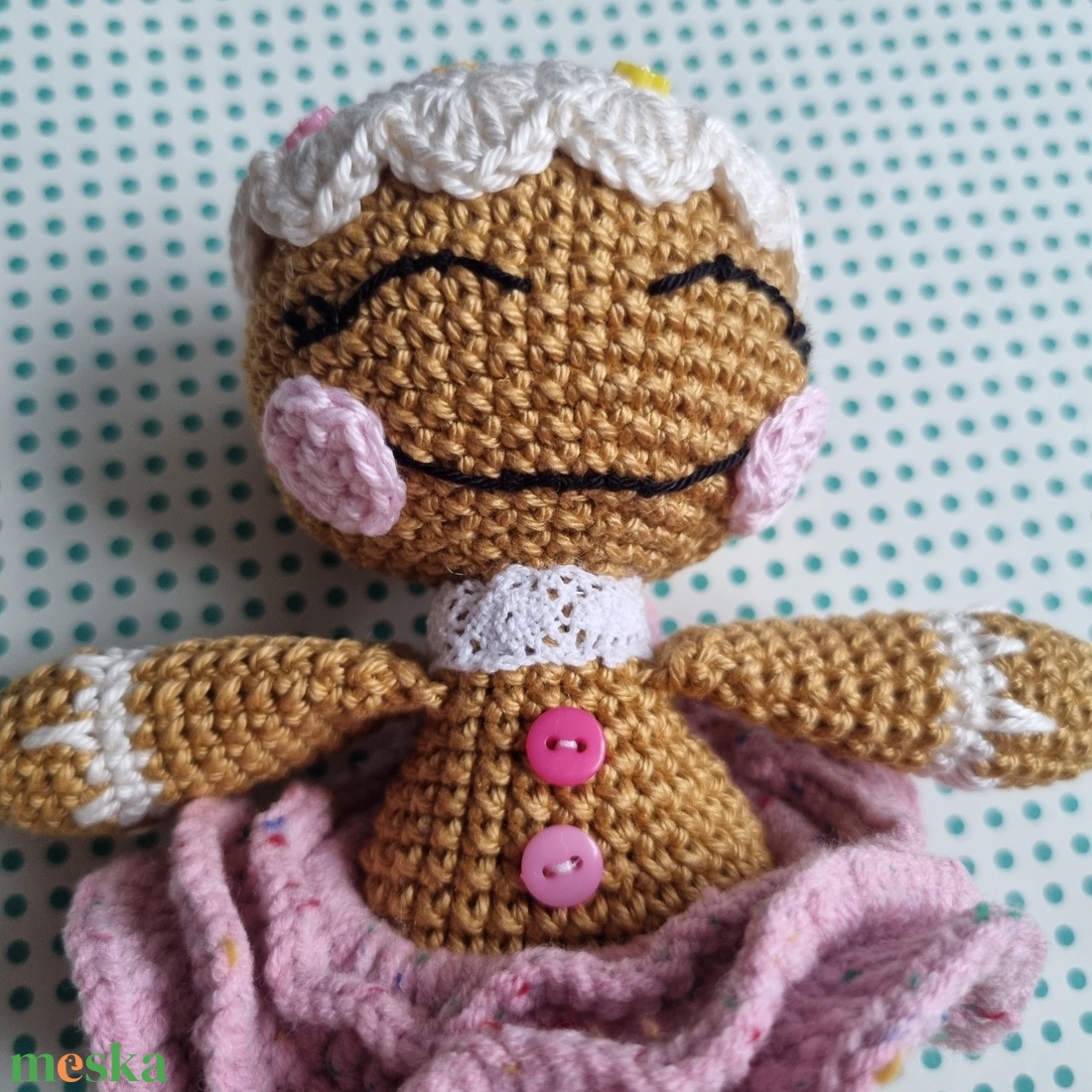 Horgolt Mézi amigurumi - karácsony - karácsonyi lakásdekoráció - karácsonyi manók, figurák - Meska.hu Horgolt Mézi amigurumi - karácsony - karácsonyi lakásdekoráció - karácsonyi manók, figurák - Meska.hu