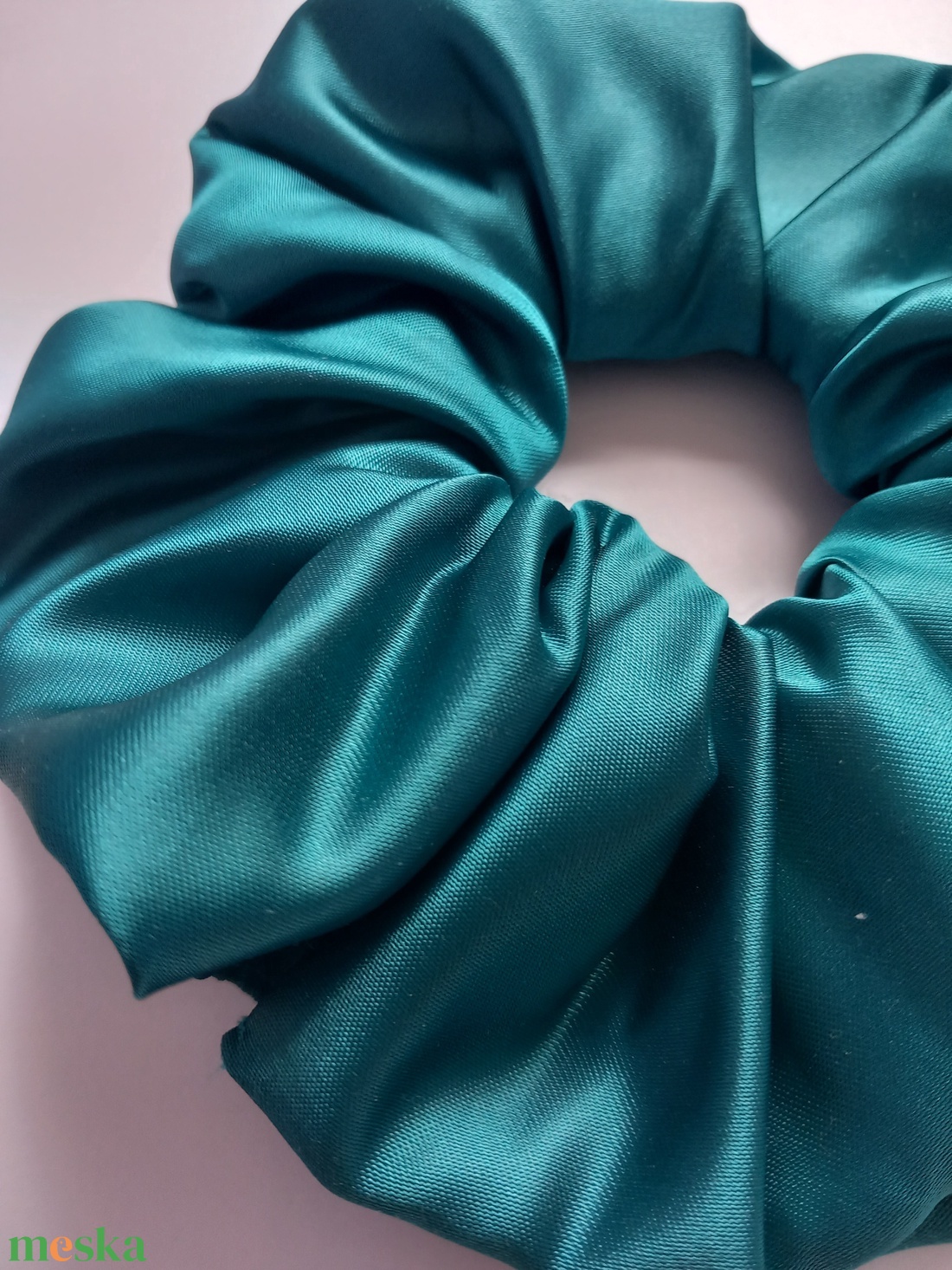 Óriás petrolzöld scrunchie - ruha & divat - hajdísz & hajcsat - hajgumi - Meska.hu Óriás petrolzöld scrunchie - ruha & divat - hajdísz & hajcsat - hajgumi - Meska.hu