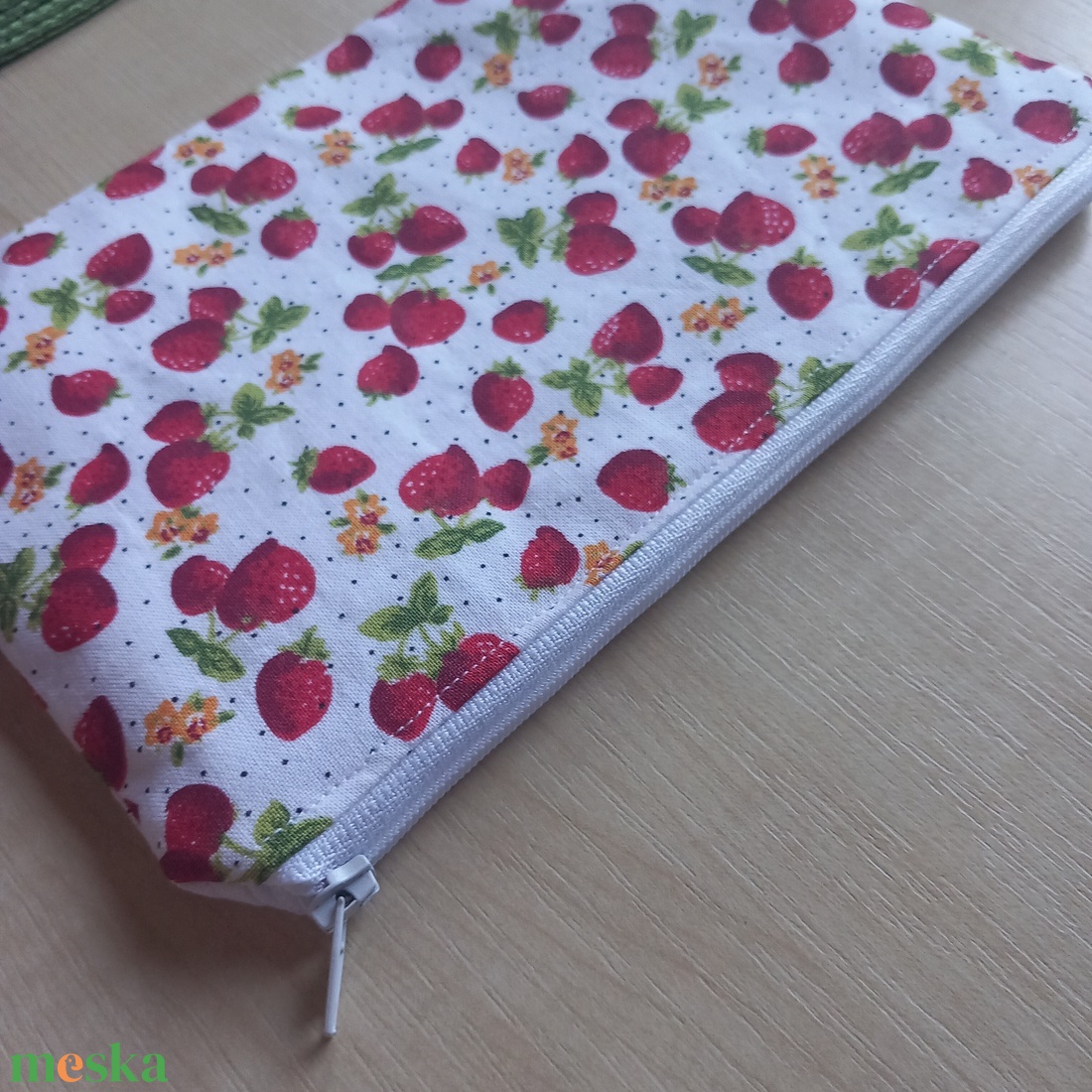 Epres vászon neszeszer, kozmetikai táska, cipzáros tároló - táska & tok - neszesszer - Meska.hu