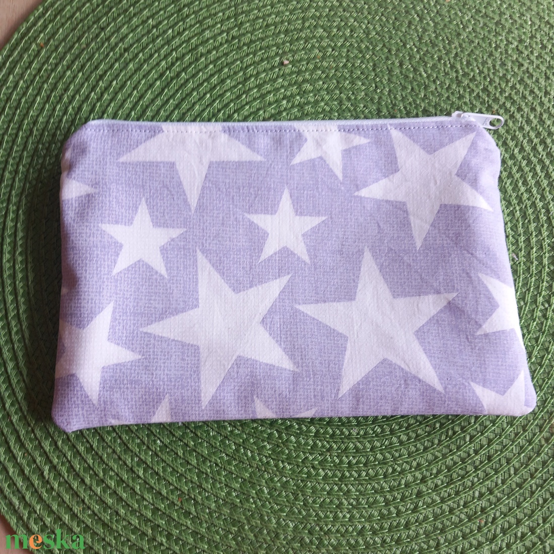 Lila, csillagos vászon neszeszer1 - táska & tok - neszesszer - Meska.hu Lila, csillagos vászon neszeszer1 - táska & tok - neszesszer - Meska.hu