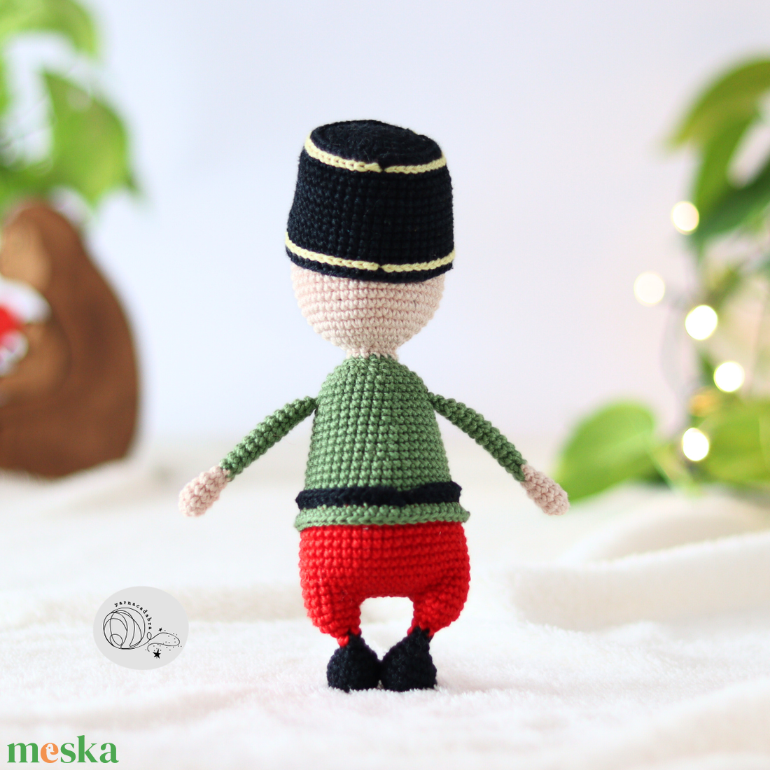 Horgolt huszár - otthon & életmód - dekoráció - dísztárgy - Meska.hu