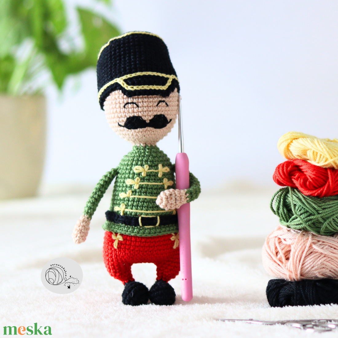Horgolt huszár - otthon & életmód - dekoráció - dísztárgy - Meska.hu