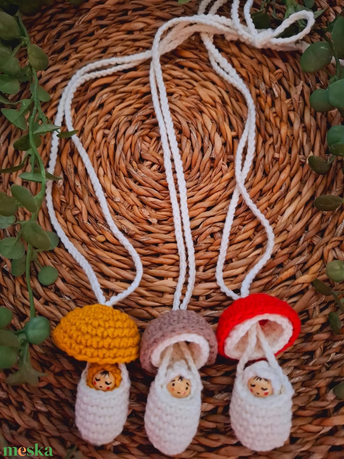 Horgolt gomba nyaklánc apró babával - játék & sport - baba & babaház - baba - Meska.hu Horgolt gomba nyaklánc apró babával - játék & sport - baba & babaház - baba - Meska.hu