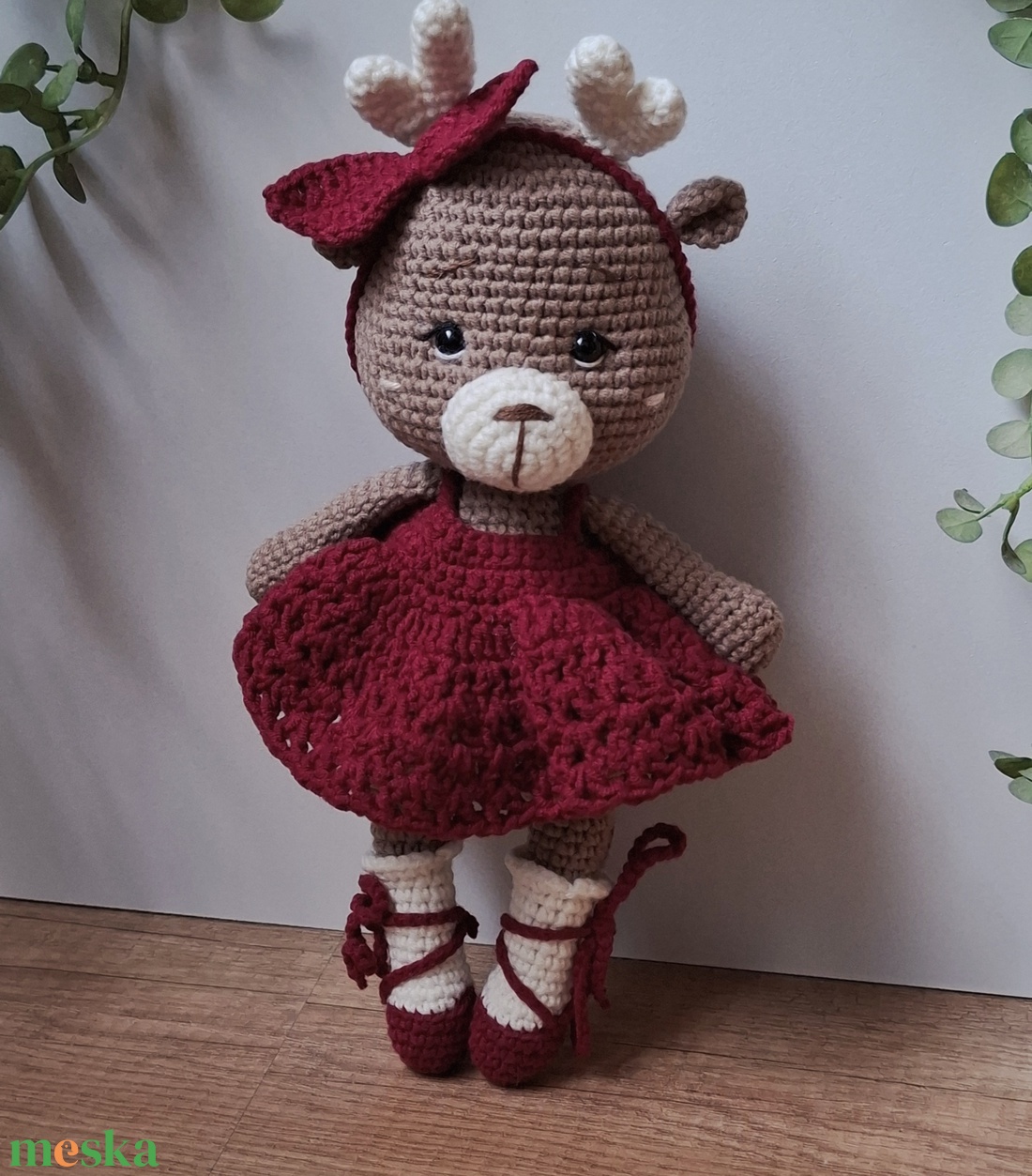 Horgolt Karácsonyi szarvas lány  - karácsony - karácsonyi lakásdekoráció - karácsonyi manók, figurák - Meska.hu