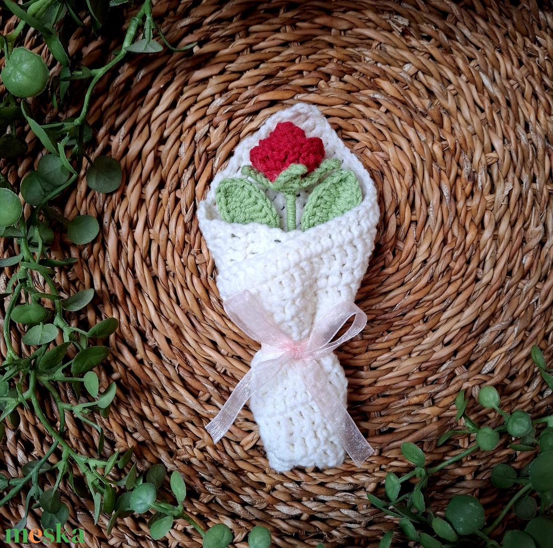 Horgolt mini virágcsokor  - rózsa  - otthon & életmód - dekoráció - Meska.hu