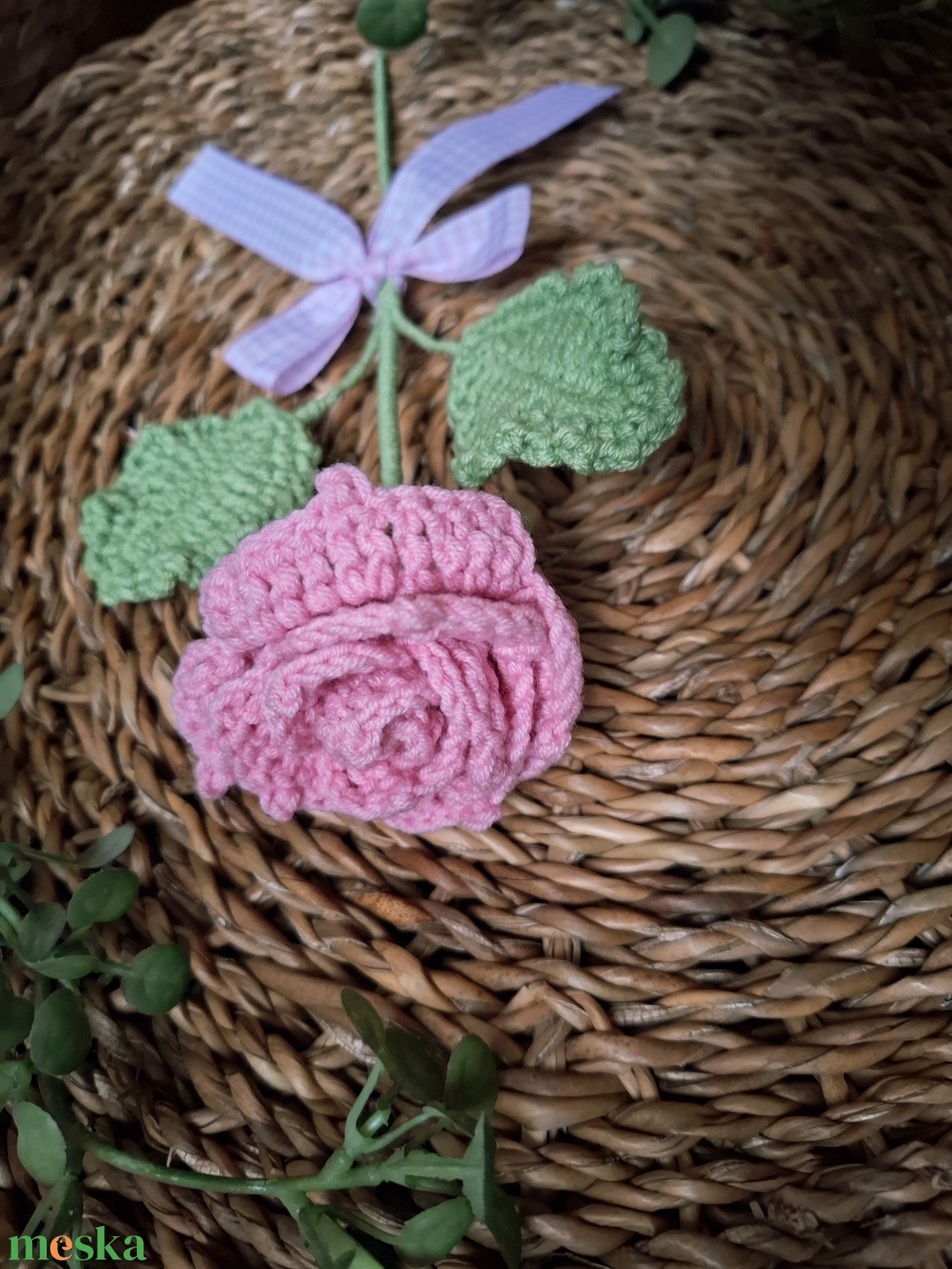 Horgolt rózsa - horgolt virág - otthon & életmód - virágdekoráció - virágok - szálas virág - Meska.hu