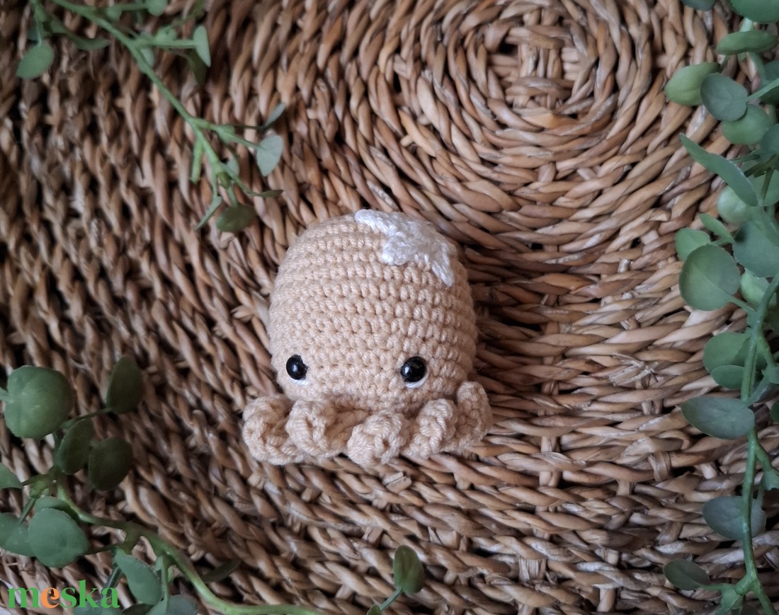 Horgolt mini polip - játék & sport - plüssállat & játékfigura - polip, medúza - Meska.hu