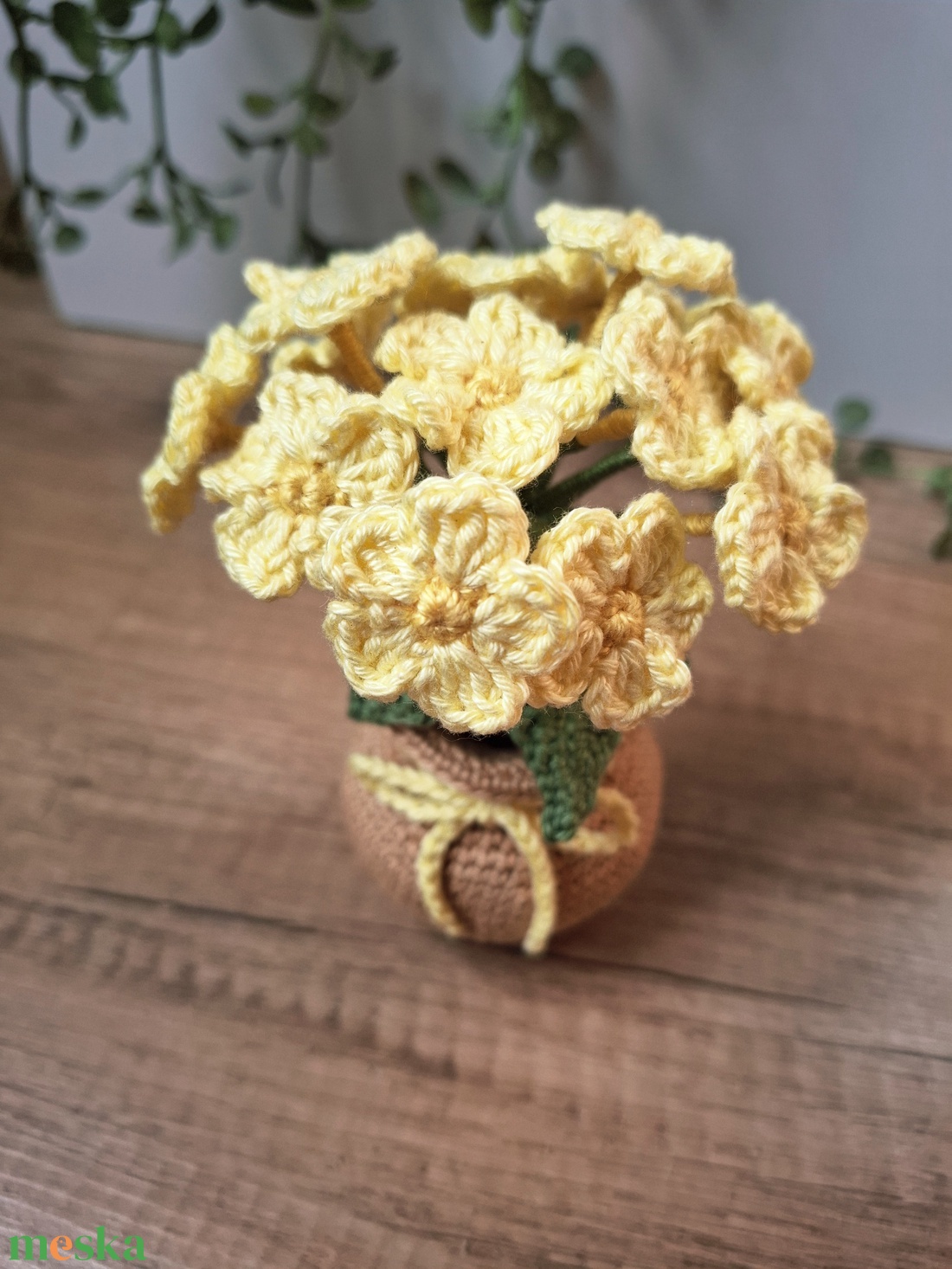 Horgolt virág kaspóban  - otthon & életmód - virágdekoráció - virágok - virágcsokor - Meska.hu
