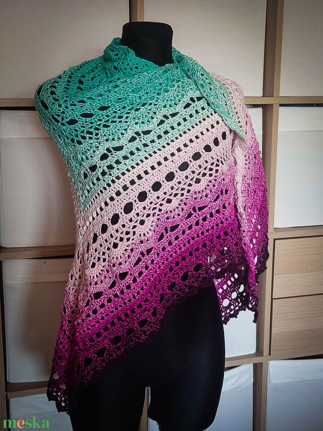 Hajnali vadvirág puha horgolt csipke kendő - ruha & divat - sál, sapka, kendő - vállkendő - Meska.hu