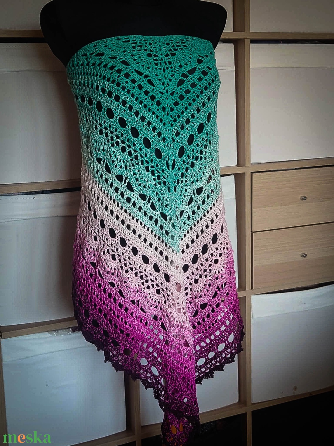 Hajnali vadvirág puha horgolt csipke kendő - ruha & divat - sál, sapka, kendő - vállkendő - Meska.hu