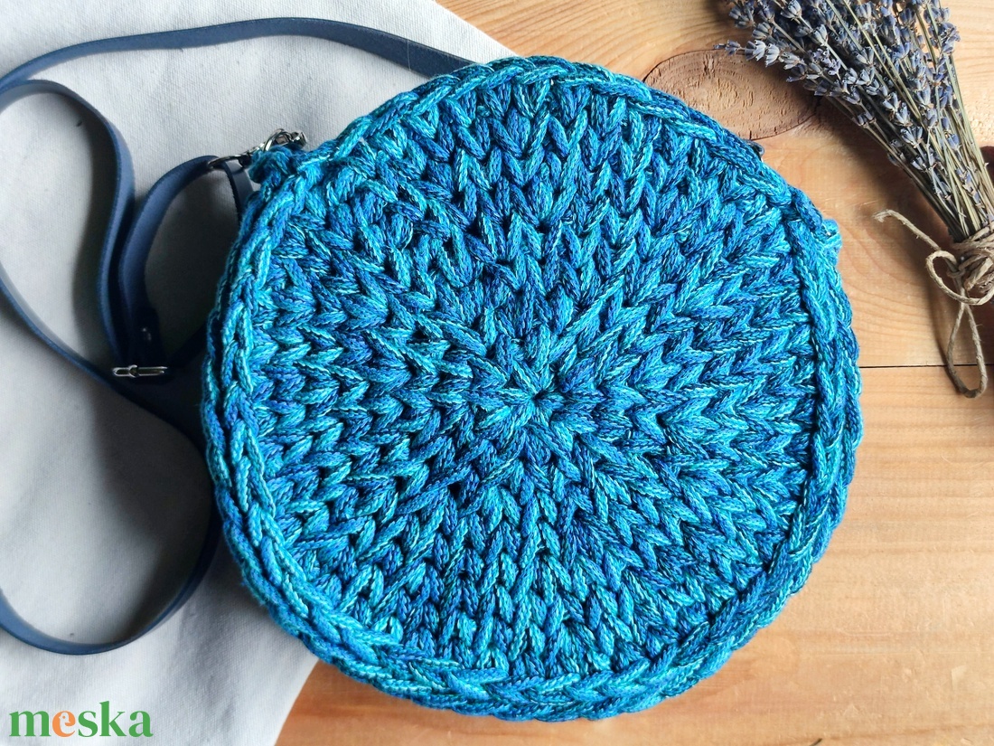 Blue Jasmine horgolt kört�ska - táska & tok - kézitáska & válltáska - alkalmi táska - Meska.hu