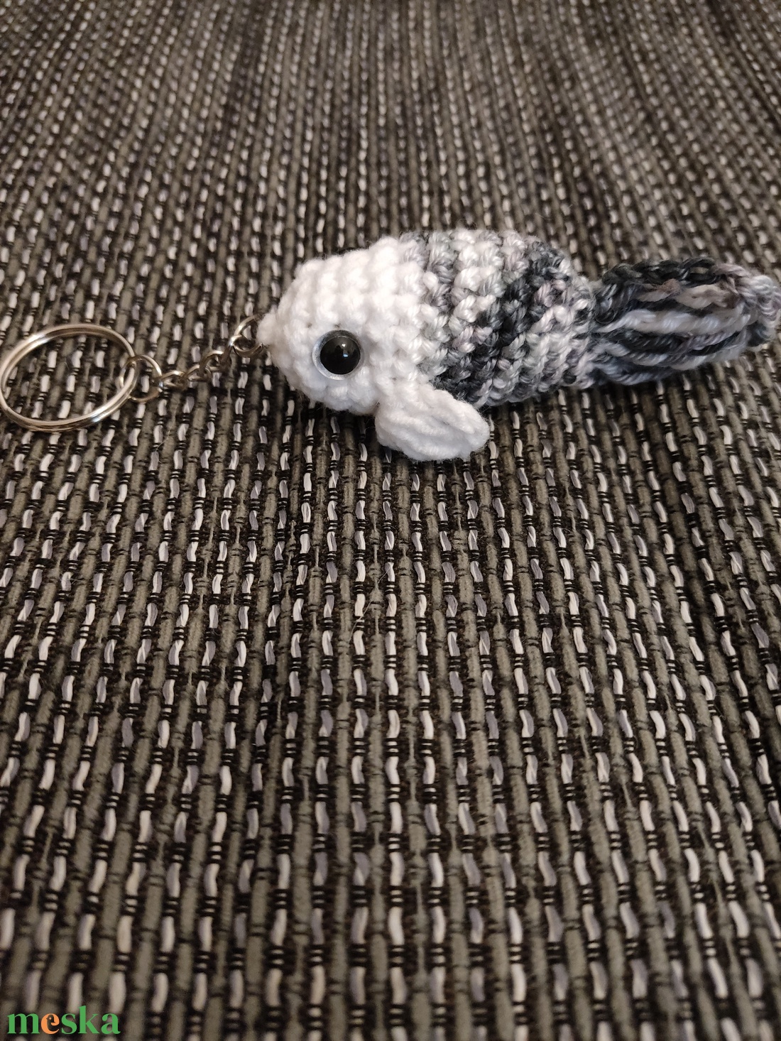 Kicsi horgolt halacska  - játék & sport - plüssállat & játékfigura - hal - Meska.hu