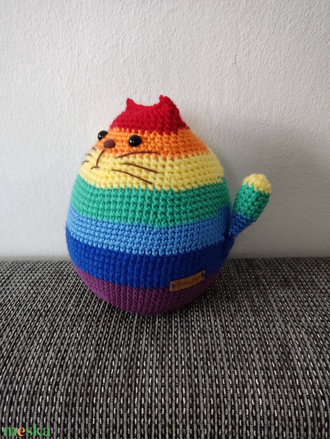 Szivárvány színű ajtókitámasztó cica - otthon & életmód - dekoráció - ajtó- és ablak dekoráció - ablakdísz - Meska.hu