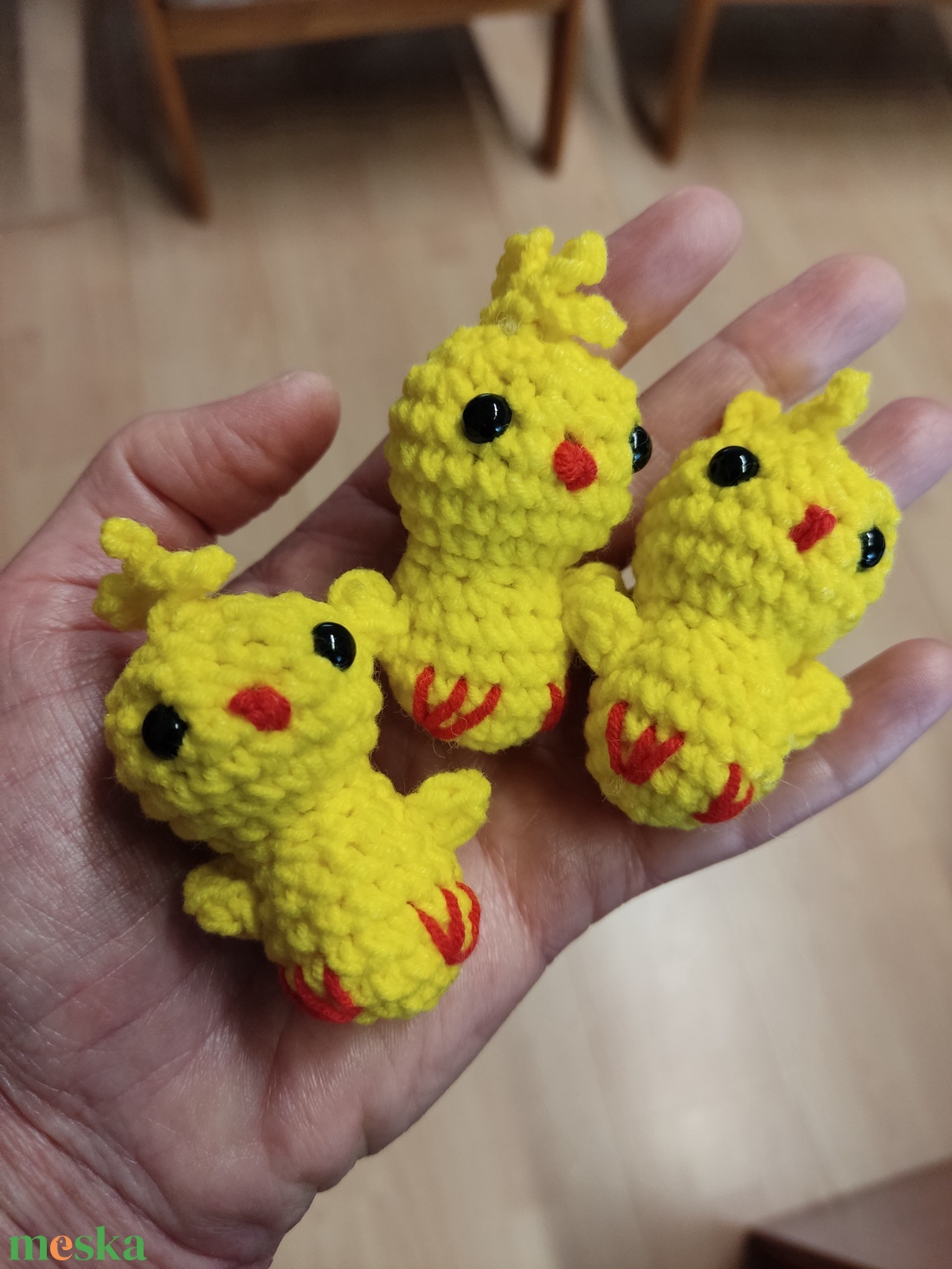 Kicsi horgolt csibe - ünnepi díszek, dekorációk - húsvéti díszek és dekorációk - húsvéti tojás, hímestojás - Meska.hu