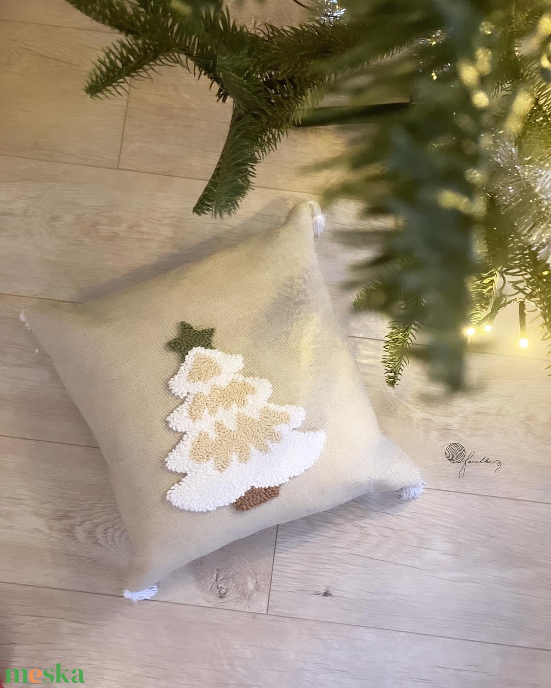 Havas fenyőfa díszpárna - karácsony - karácsonyi lakásdekoráció - karácsonyi lakásdíszek - Meska.hu Havas fenyőfa díszpárna - karácsony - karácsonyi lakásdekoráció - karácsonyi lakásdíszek - Meska.hu