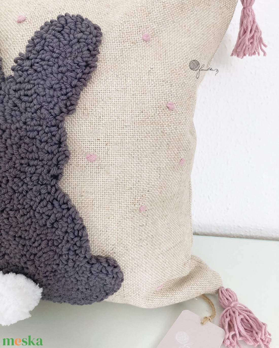 Tavaszi nyuszis díszpárna  - ünnepi díszek, dekorációk - húsvéti díszek és dekorációk - húsvéti abrosz, terítő - Meska.hu