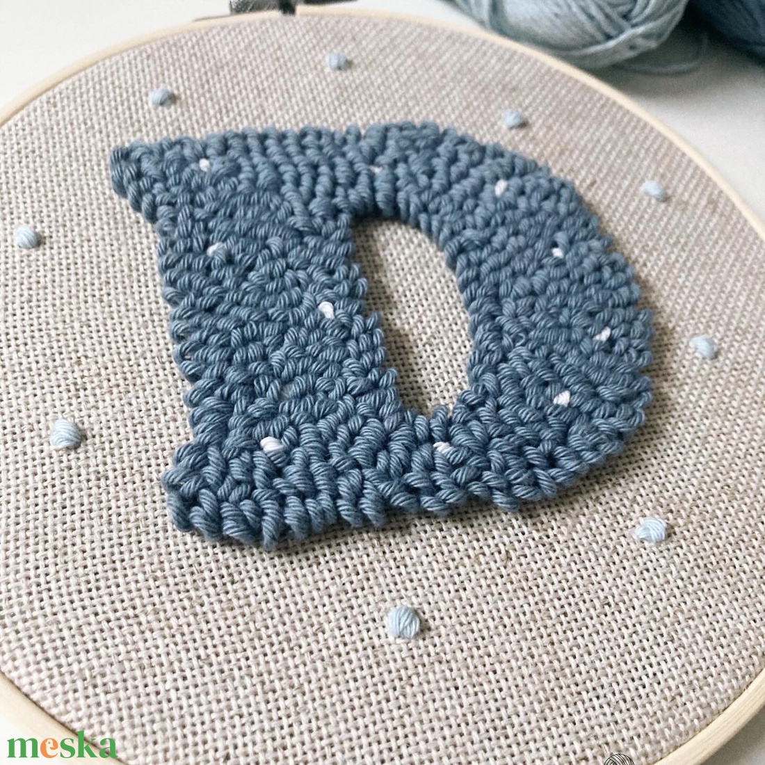 Személyre szabott D feliratú fonalkép - baba - mama - babaszoba dekoráció - babaszoba kép - Meska.hu