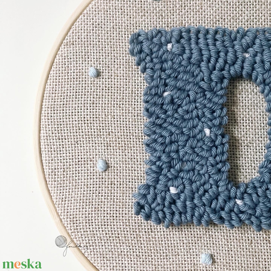 Személyre szabott D feliratú fonalkép - baba - mama - babaszoba dekoráció - babaszoba kép - Meska.hu