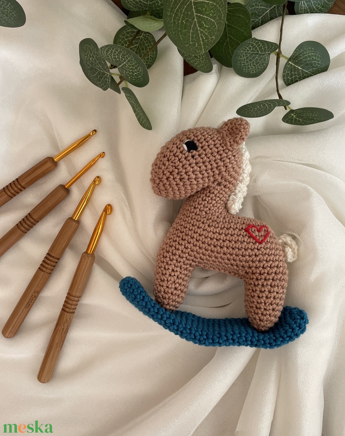 Horgolt hintaló - játék & sport - plüssállat & játékfigura - ló - Meska.hu