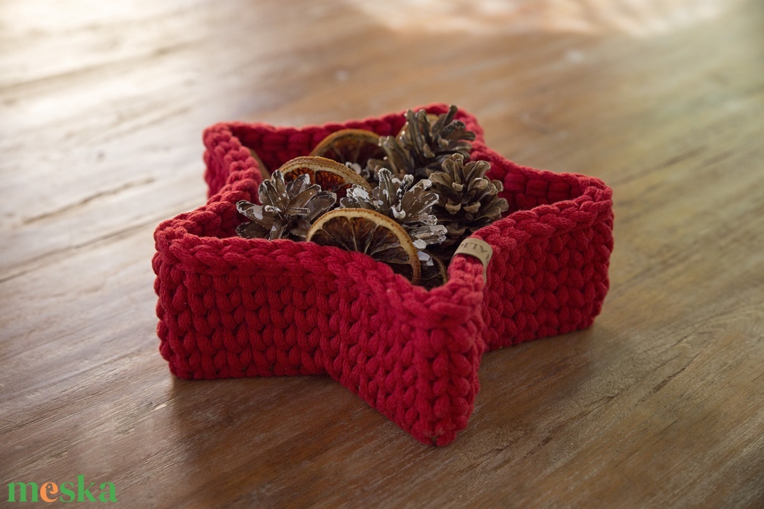 Karácsonyi kosár - piros - otthon & életmód - tárolás & rendszerezés - tárolókosár - Meska.hu