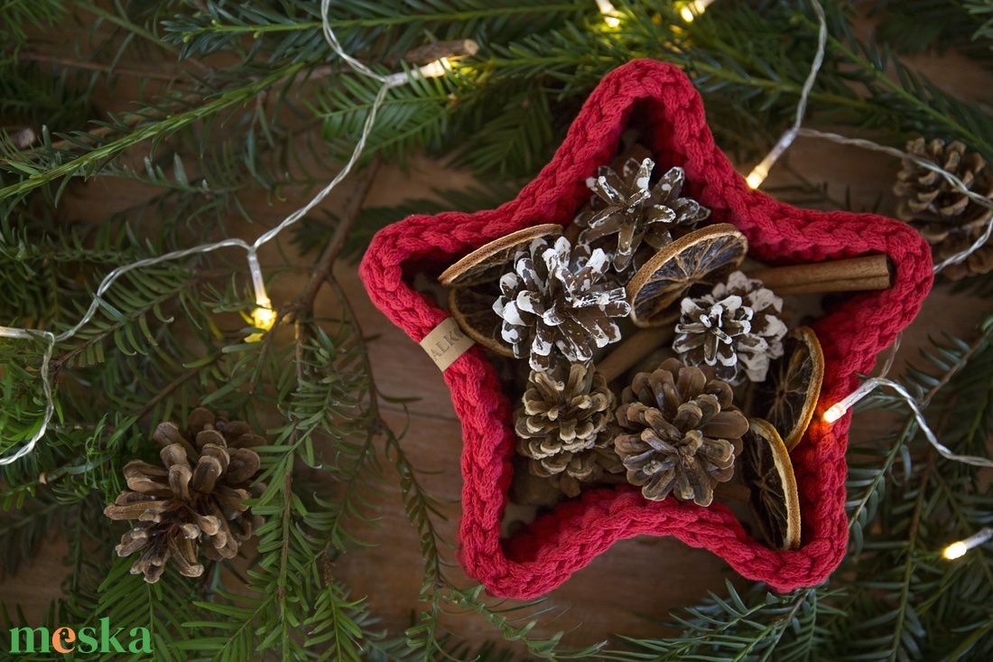 Karácsonyi kosár - piros - otthon & életmód - tárolás & rendszerezés - tárolókosár - Meska.hu