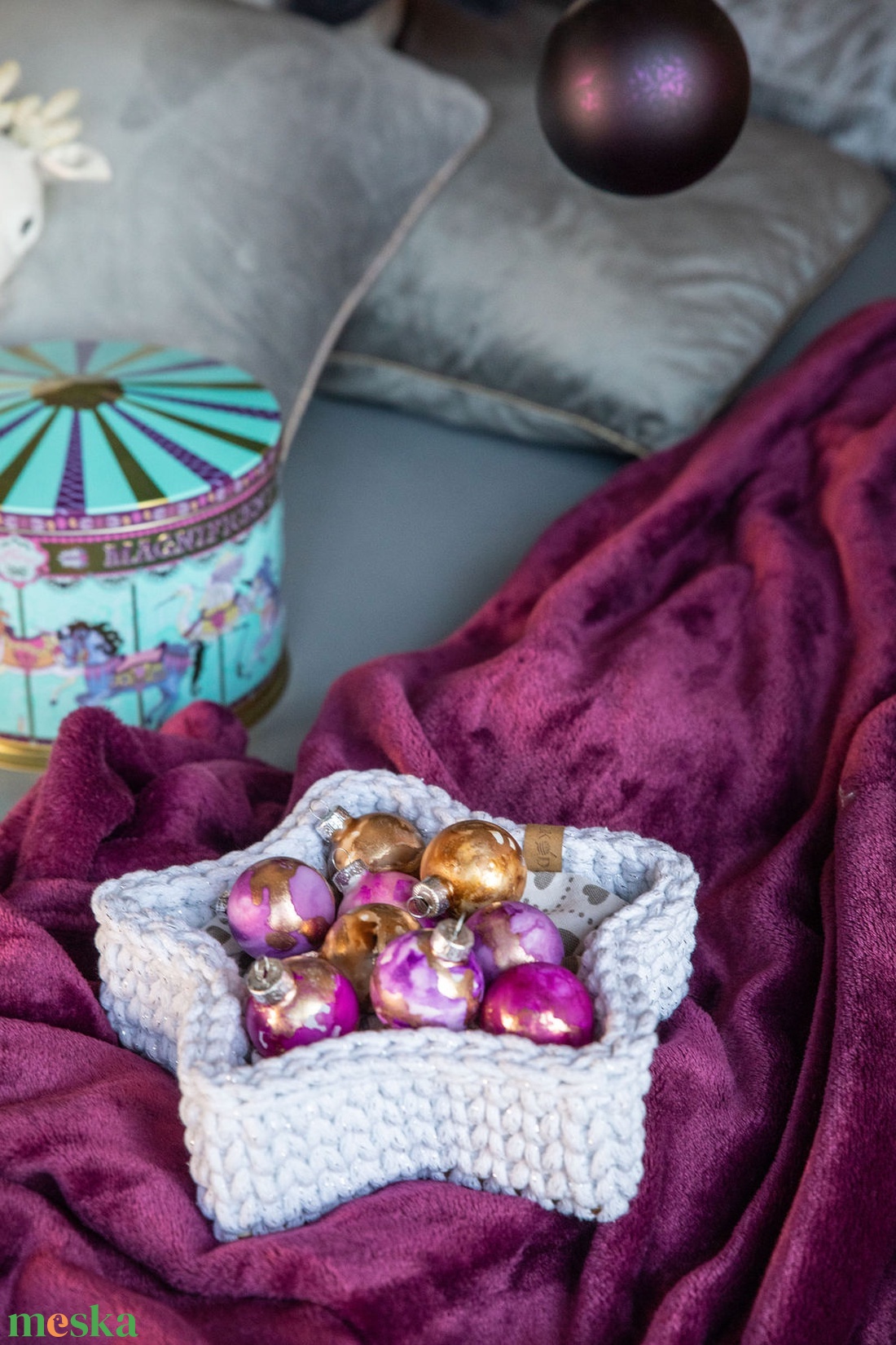 Karácsonyi, horgolt kosár - fehér-ezüst - otthon & életmód - tárolás & rendszerezés - tárolókosár - Meska.hu