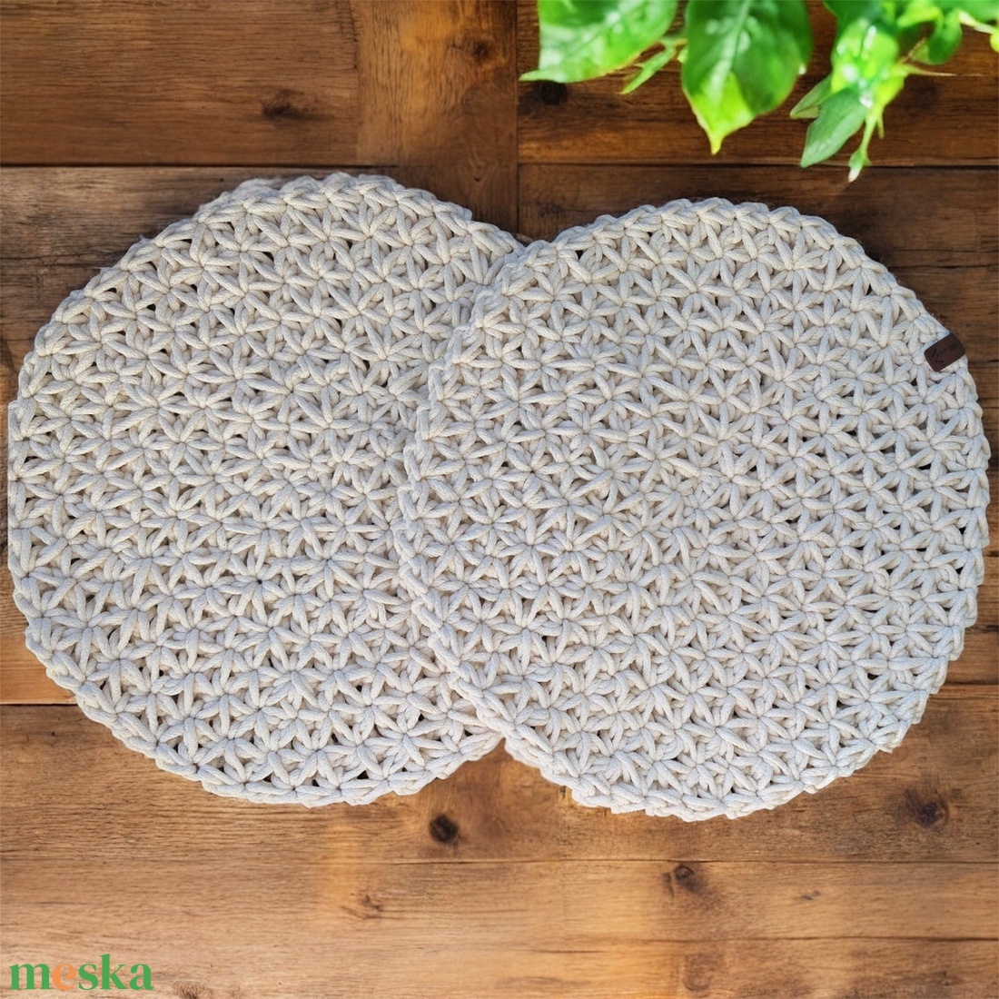 Horgolt tányéralátét Flores - ekrü (2db) - otthon & életmód - konyhafelszerelés, tálalás - tálalás - tányér- és poháralátét - Meska.hu