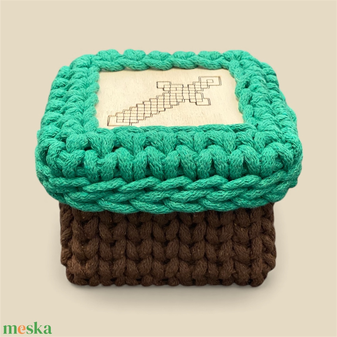 Minecraft stílusú, horgolt doboz - otthon & életmód - babaszoba, gyerekszoba - játéktároló - Meska.hu