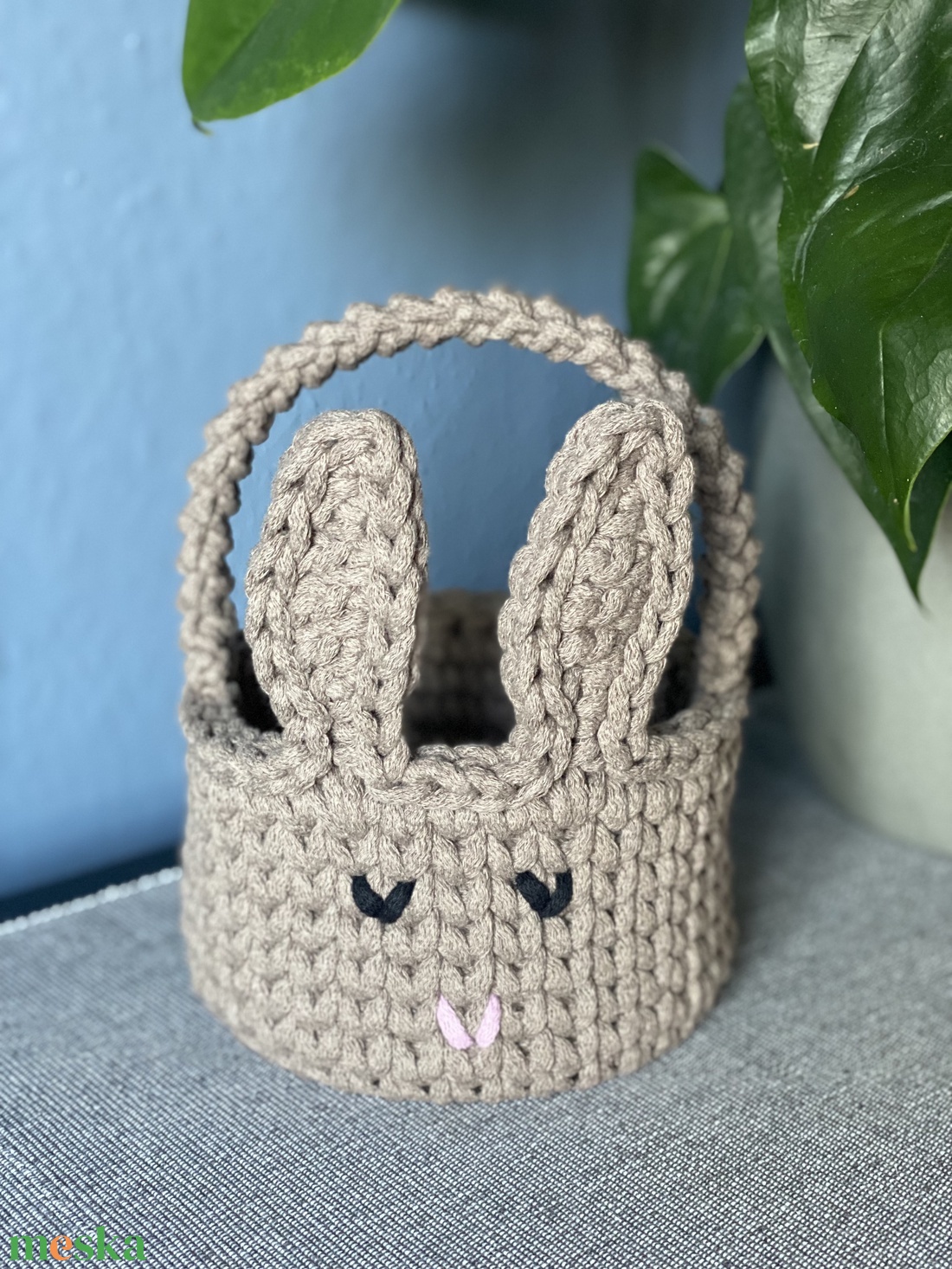 Horgolt nyuszi kosár d15 - barna - otthon & életmód - tárolás & rendszerezés - tárolókosár - Meska.hu