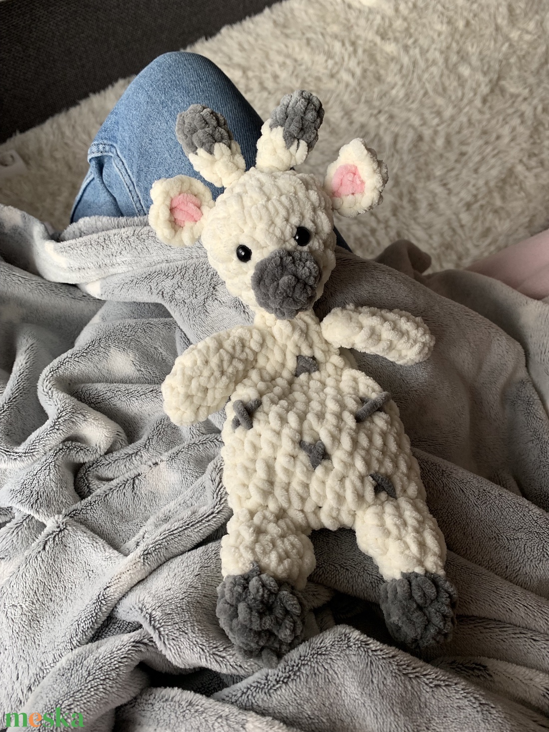 Horgolt fehér plüss zsiráf alvóka szundipajti - játék & sport - plüssállat & játékfigura - zsiráf - Meska.hu